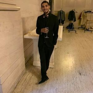 Meet your Posher, Ray